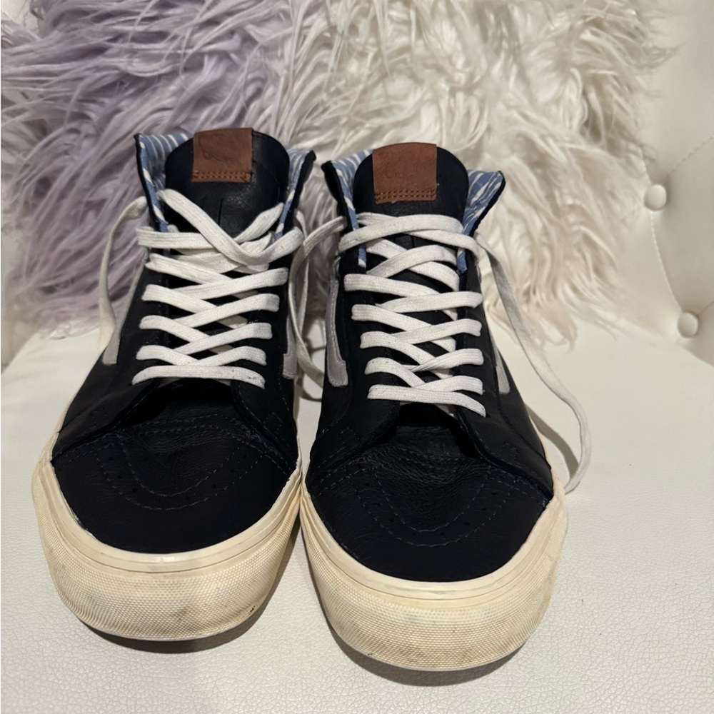 Vans Men's Black High-Top Sneakers